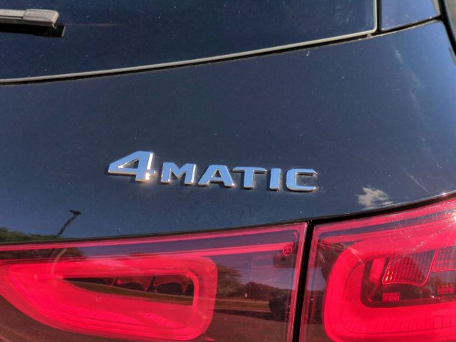Used 2022 Mercedes-Benz GLA 250 4MATIC image 9