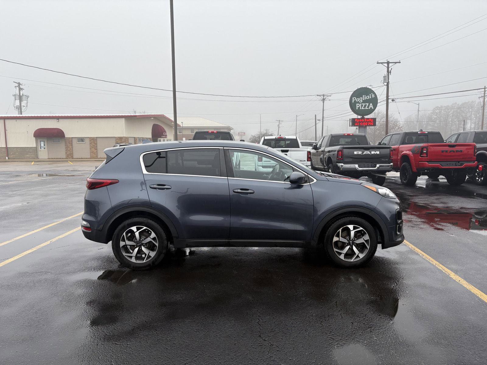 Used 2020 Kia Sportage LX image 24
