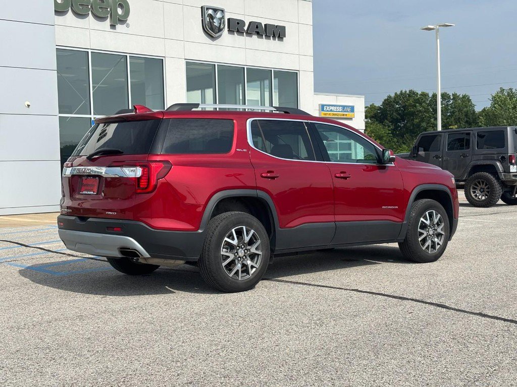 Used 2023 GMC Acadia SLE w/ Driver Convenience Package AWD/4WD image 4