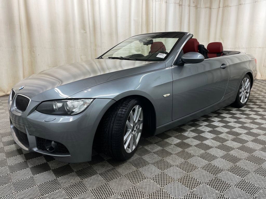 Used 2009 BMW 335i Convertible image 12