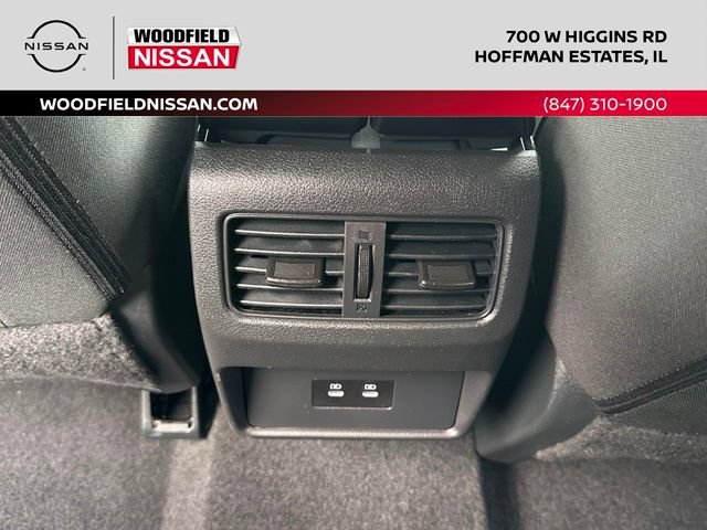 Certified 2025 Nissan Rogue SV AWD/4WD image 29