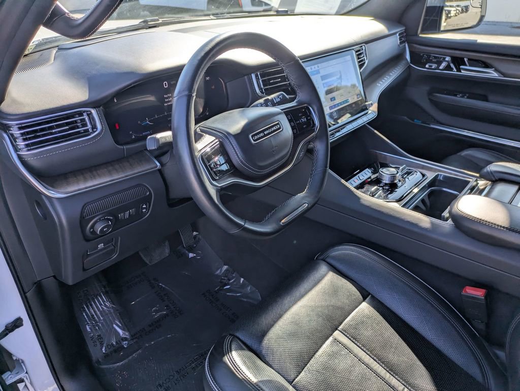 Used 2023 Jeep Grand Wagoneer L Series II image 15