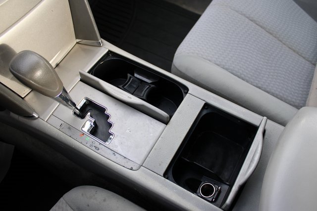 Used 2010 Toyota Camry LE image 23