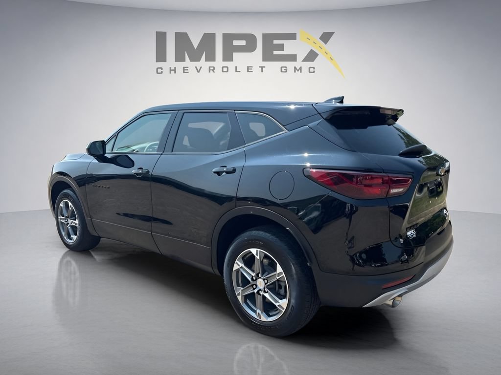 Used 2023 Chevrolet Blazer LT w/ LPO, Floor Liner Package FWD image 3