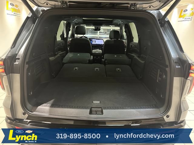 Used 2024 Chevrolet Traverse RS w/ LPO, Floor Liner Package AWD/4WD image 25