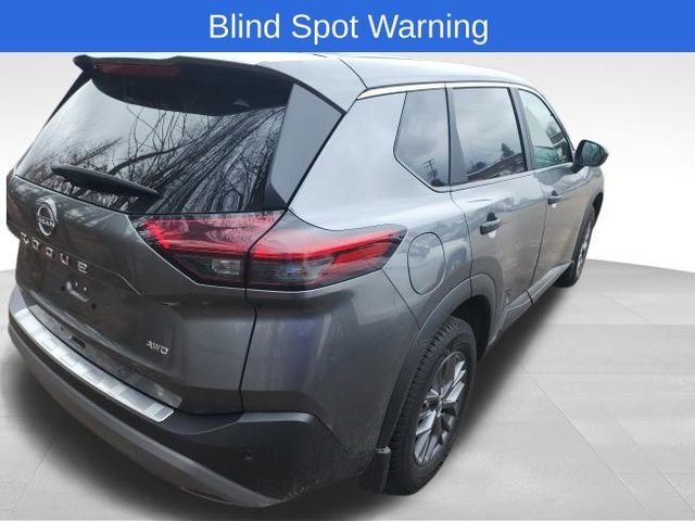 Used 2023 Nissan Rogue S image 6