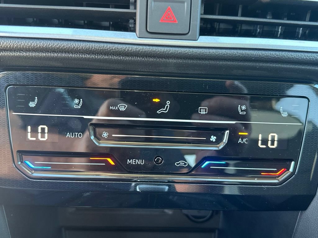 New 2027 Volkswagen Taos SEL AWD/4WD image 17