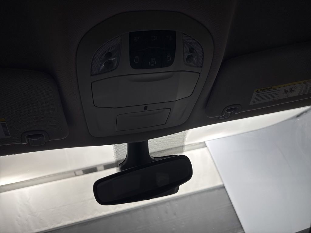 Used 2023 Chrysler Pacifica Touring-L FWD image 26