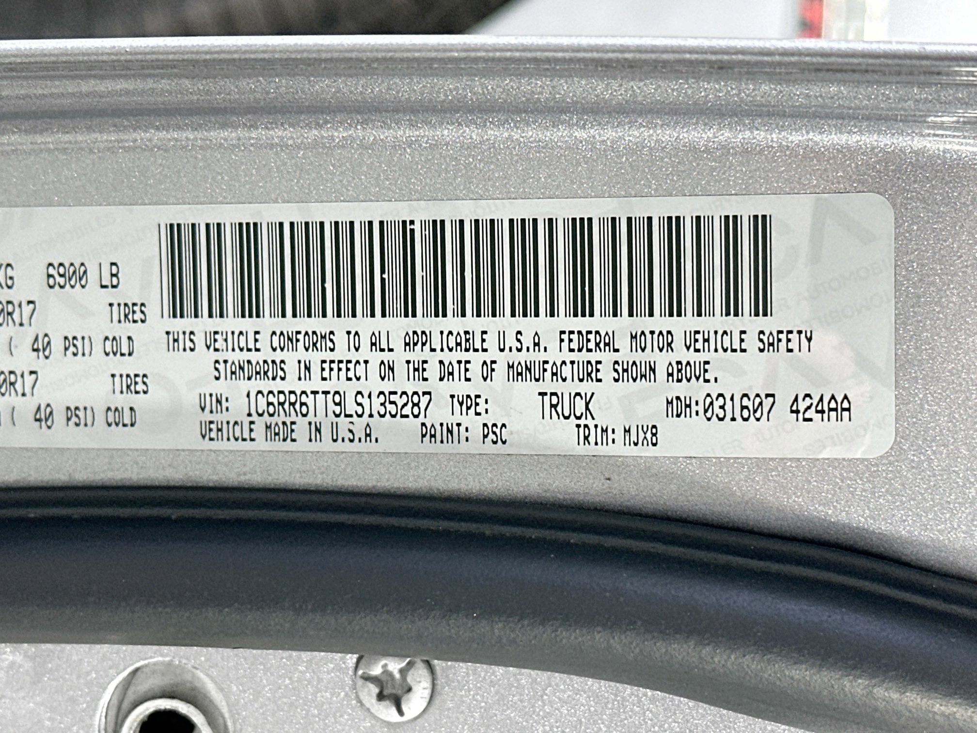 Used 2020 RAM 1500 Classic SLT w/ Luxury Group image 30