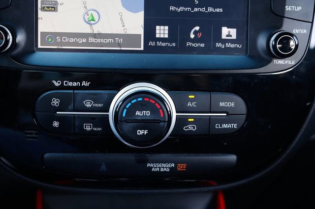 Used 2019 Kia Soul + image 35