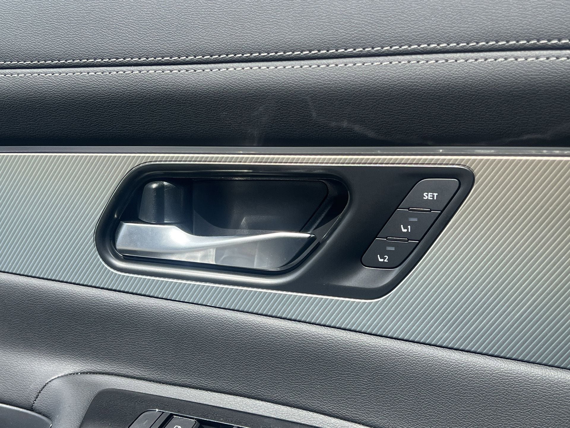 New 2026 Nissan Murano Platinum AWD/4WD image 12