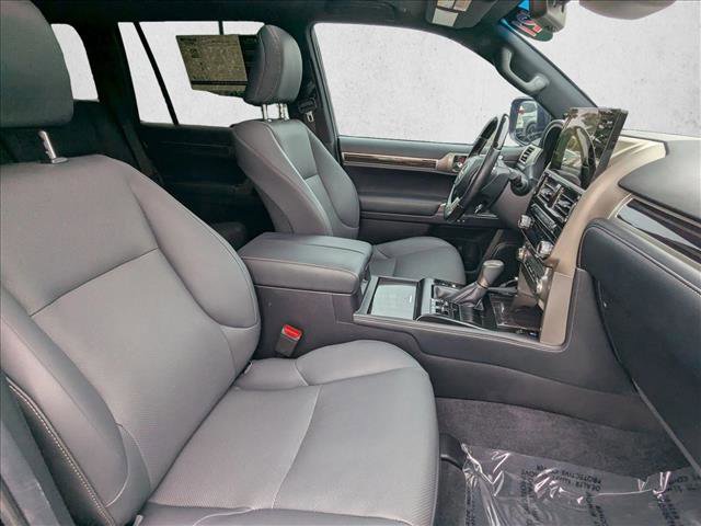 Used 2021 Lexus GX 460 Premium w/ Premium Package image 21