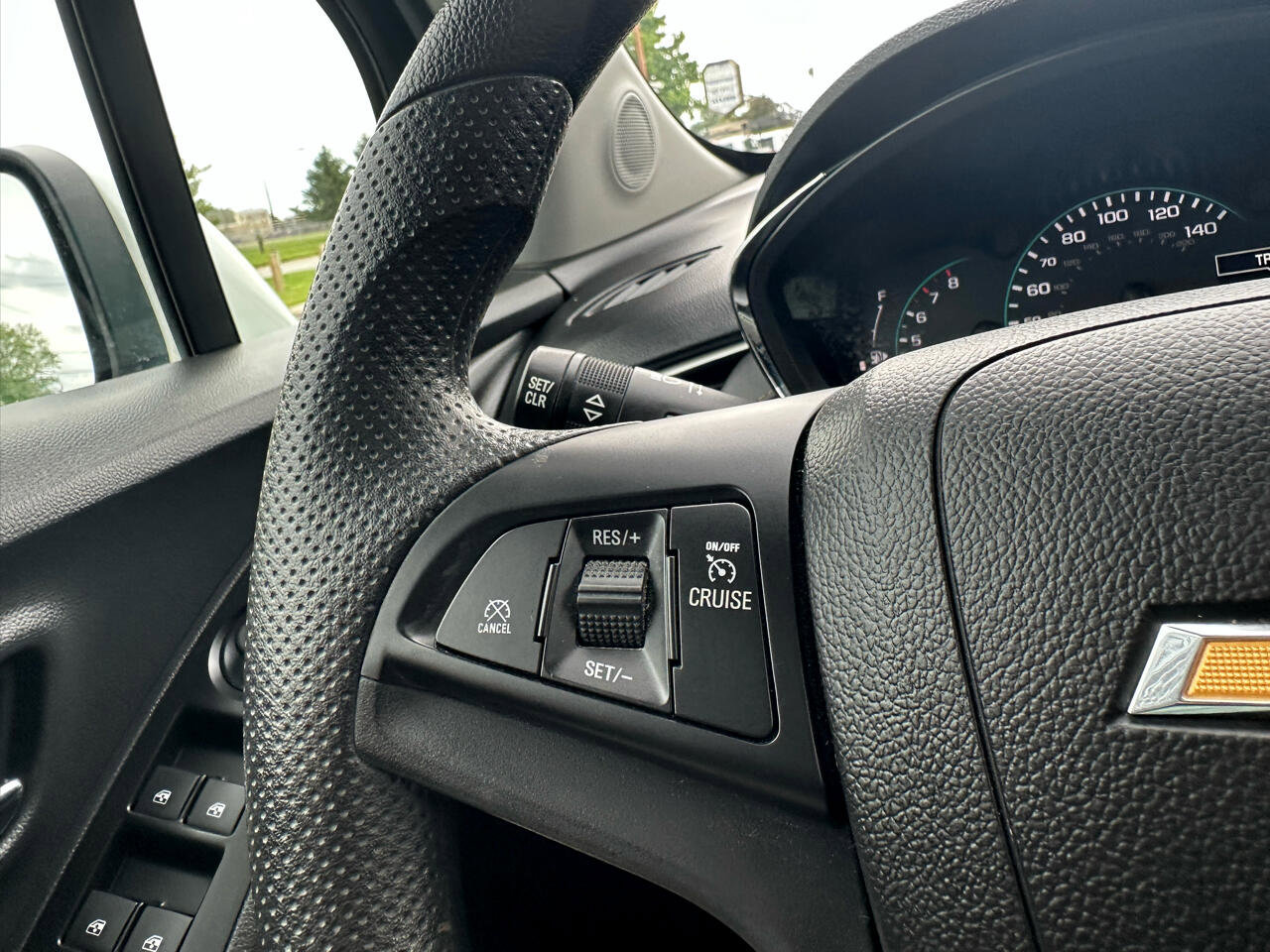 Used 2022 Chevrolet Trax LS w/ Tint and Cruise Package image 28