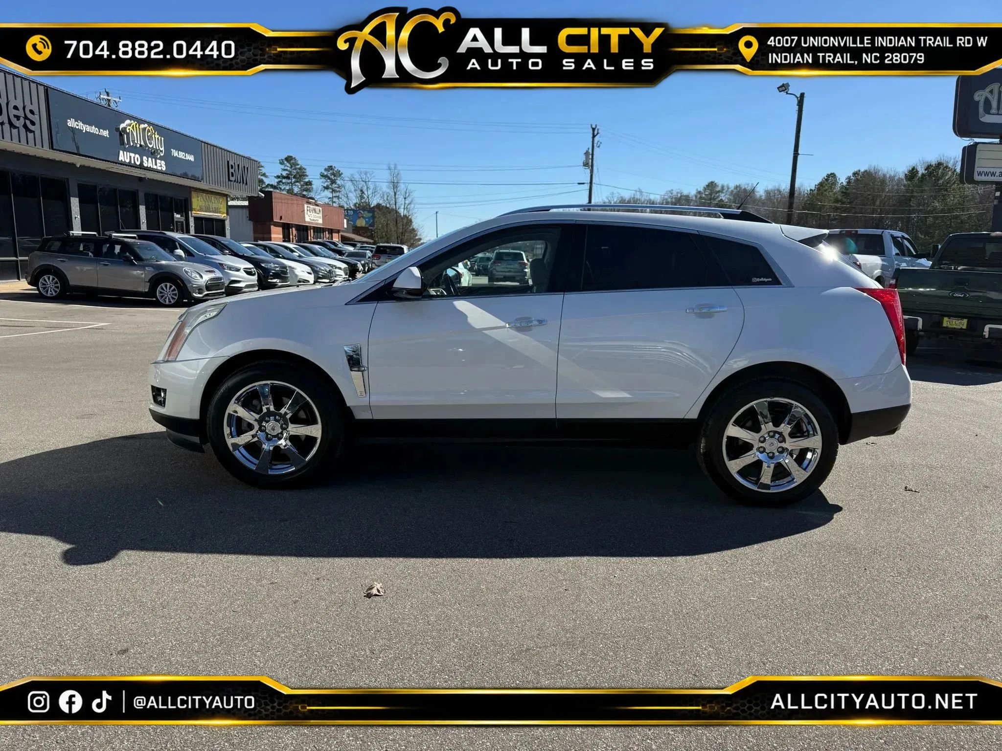 Used 2010 Cadillac SRX Premium FWD image 4