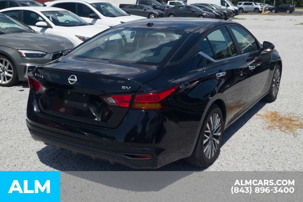 Used 2024 Nissan Altima 2.5 SV FWD image 23