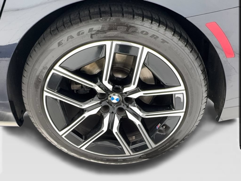Used 2024 BMW 740i RWD image 13