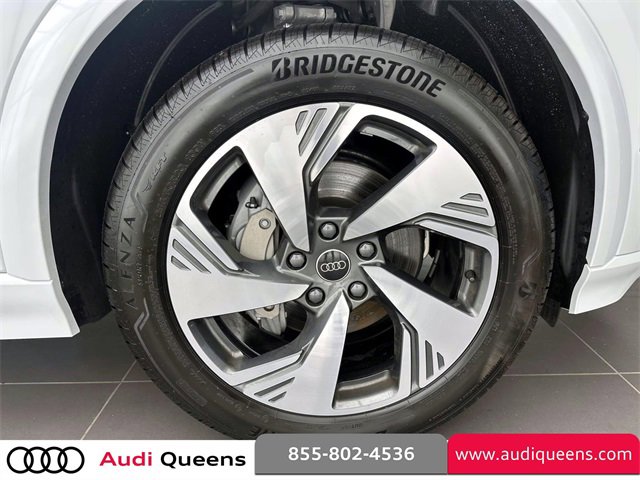 Used 2025 Audi Q6 e-tron Premium Plus image 9
