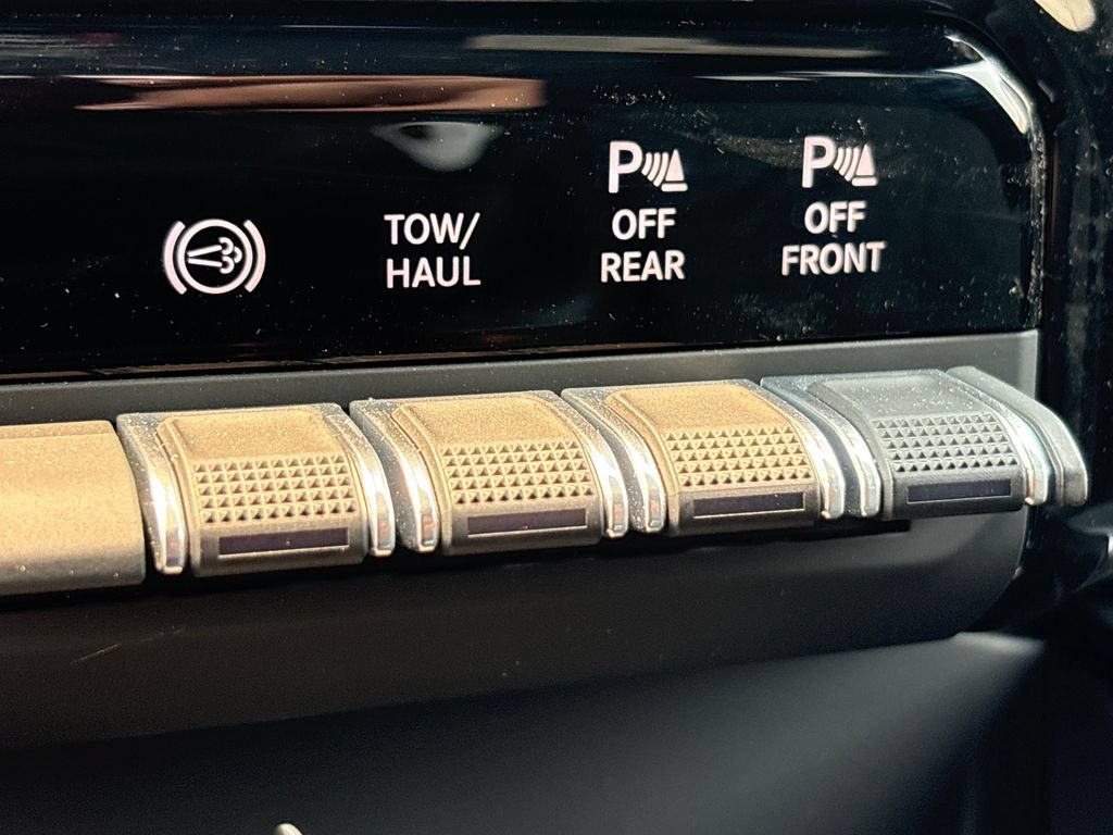 New 2026 RAM 3500 Big Horn AWD/4WD image 42