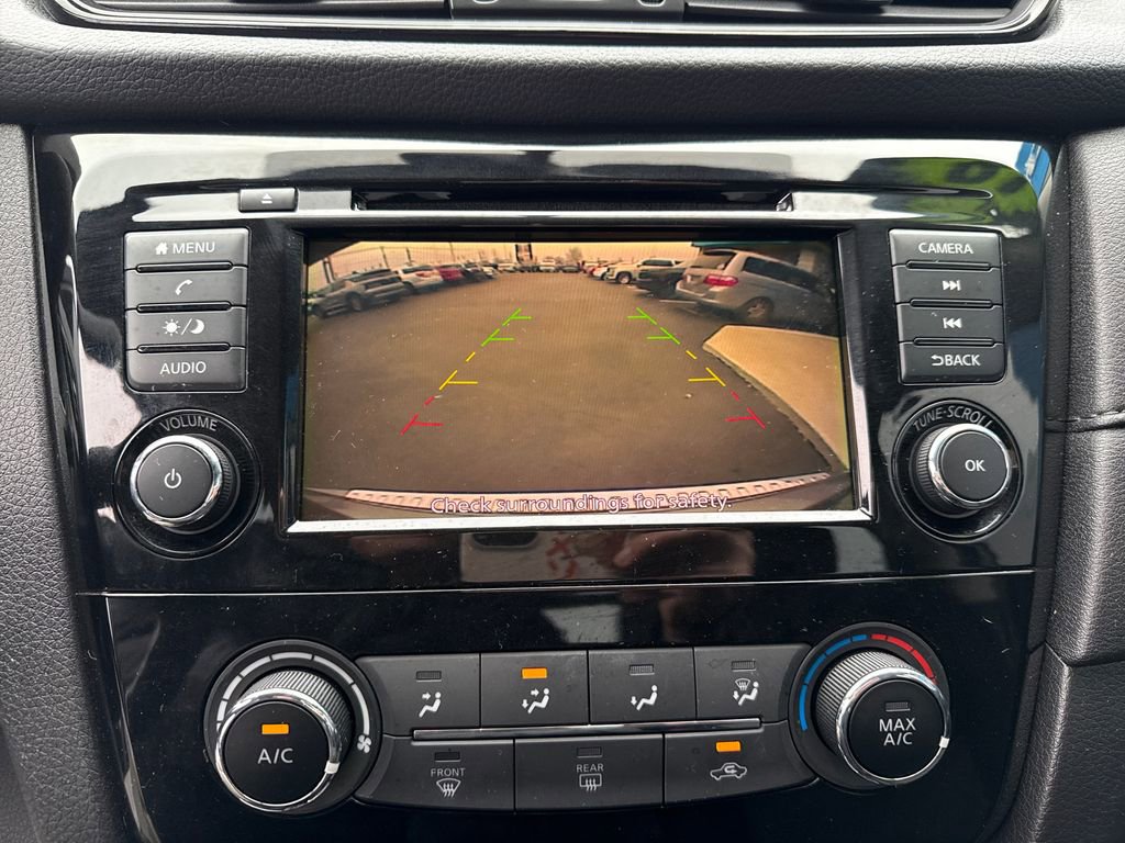 Used 2018 Nissan Rogue S image 24