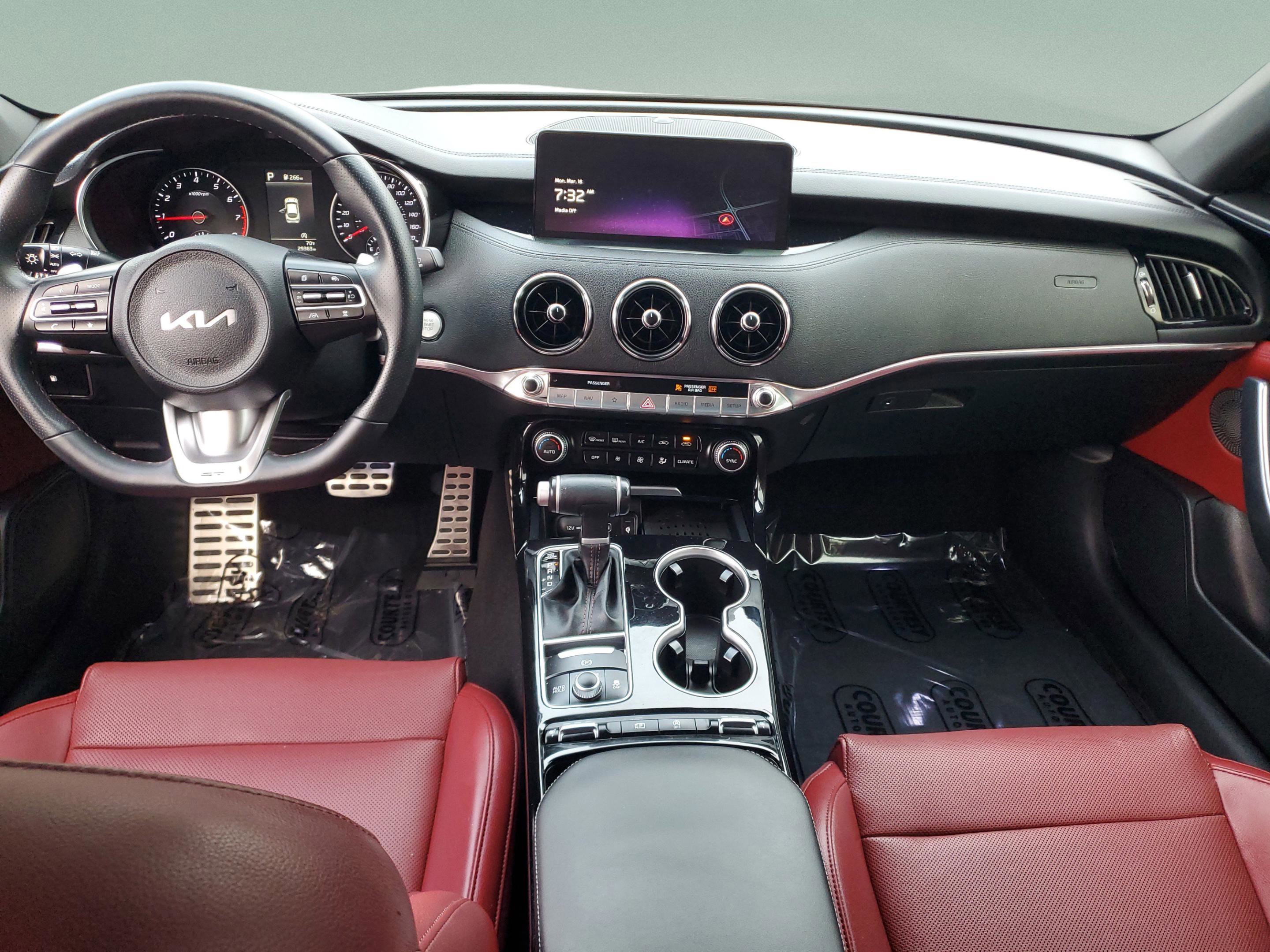 Certified 2023 Kia Stinger GT-Line w/ Sun & Sound Package image 12