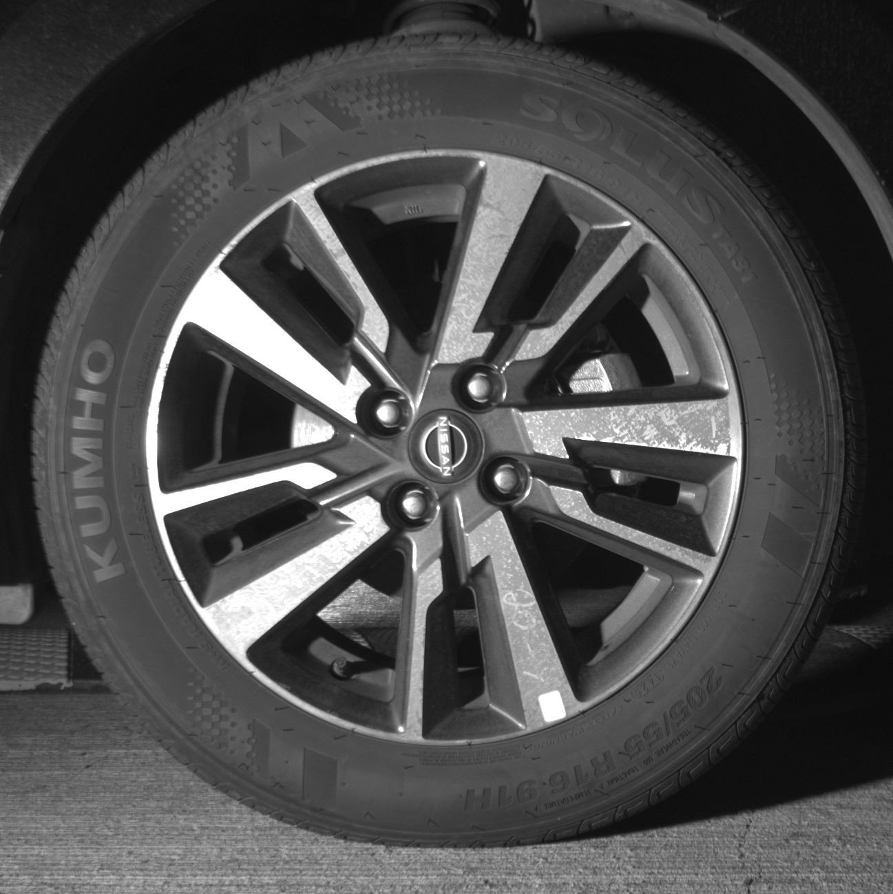 Used 2025 Nissan Versa SV image 13