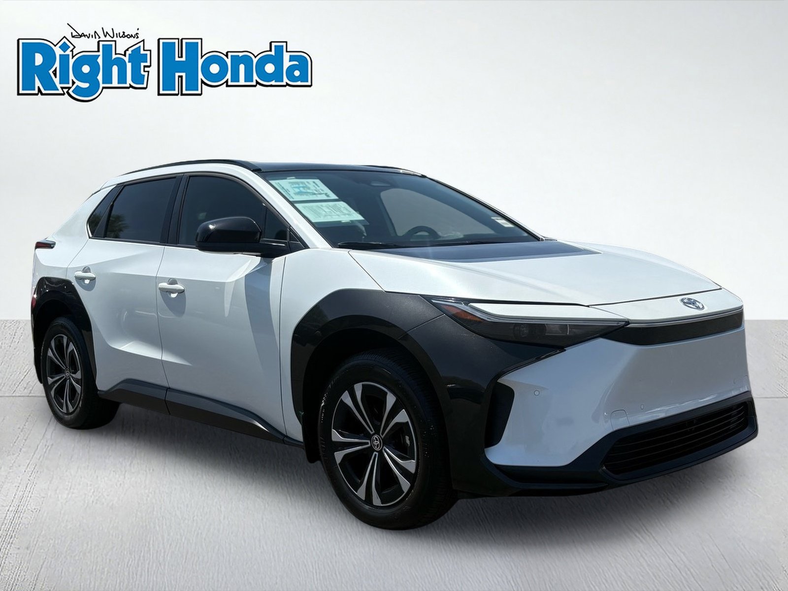 Used 2024 Toyota bZ4X FWD w/ Weather Package image 9