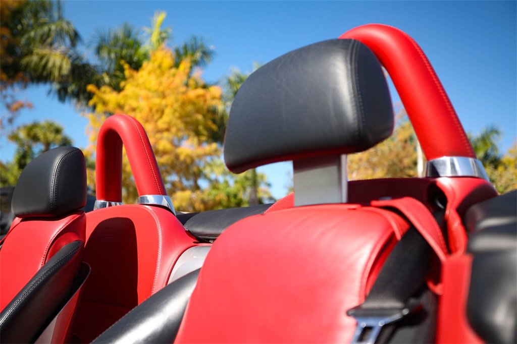 Used 2001 BMW Z8 image 34