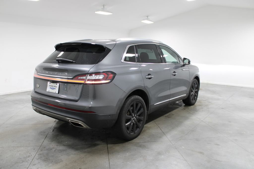 Used 2022 Lincoln Nautilus Reserve w/ Equipment Group 201A image 9