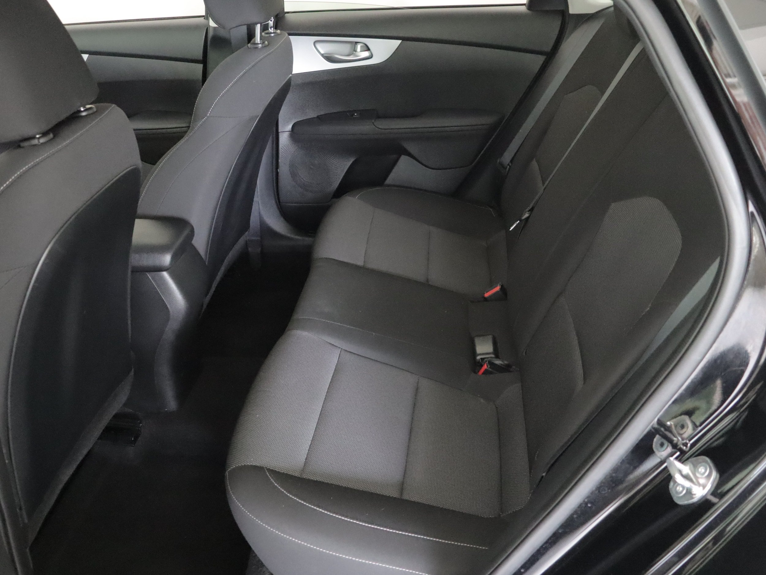 Used 2023 Kia Forte LXS FWD image 7
