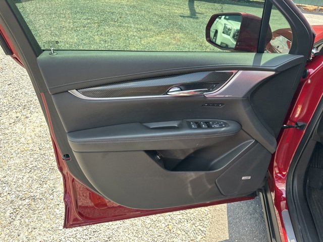 Used 2020 Cadillac XT6 Sport image 8