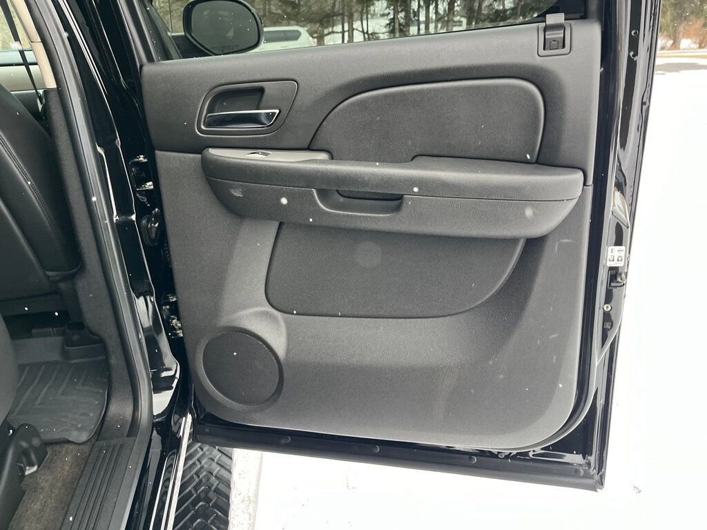 Used 2013 Chevrolet Avalanche LT w/ Suspension Package, Off-Road image 51