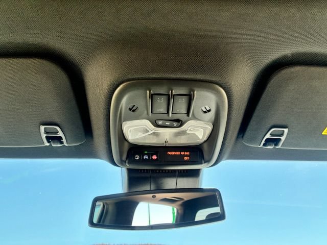 Used 2024 Chevrolet Colorado ZR2 w/ Safety Package AWD/4WD image 18