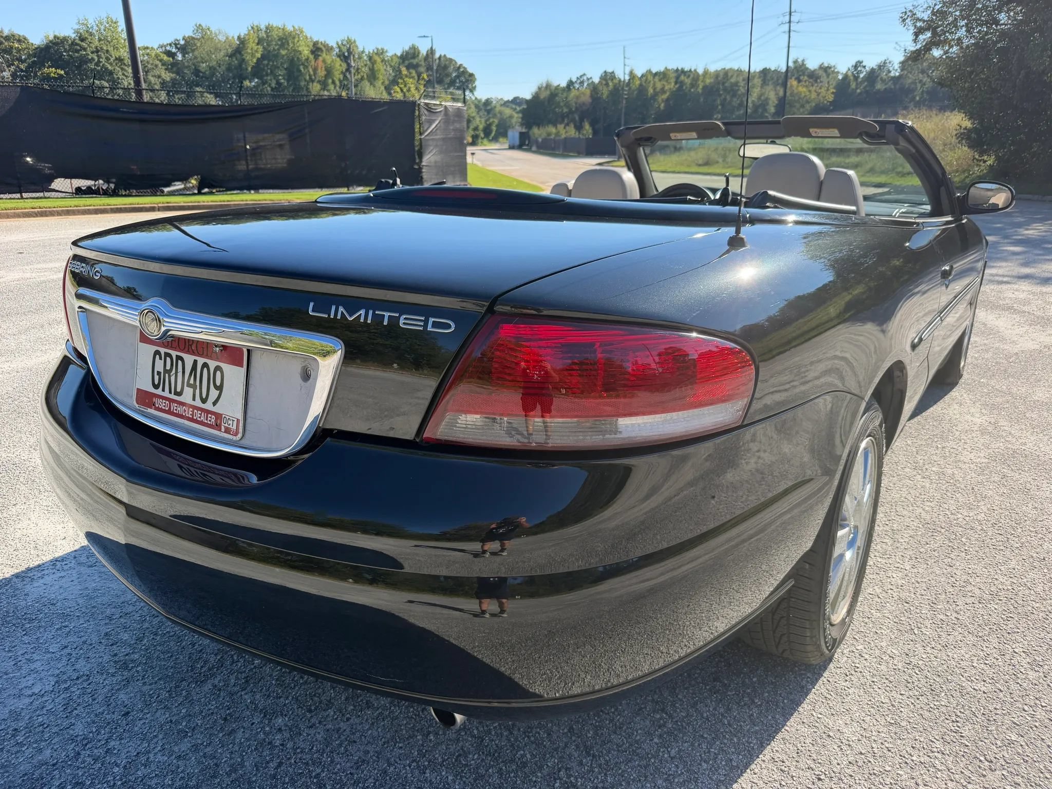 Used 2004 Chrysler Sebring Limited w/ Driver Convenience Group FWD image 5
