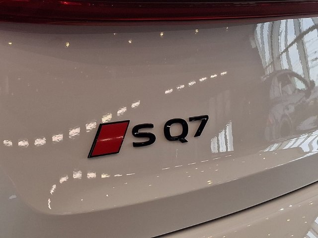New 2026 Audi SQ7 Premium Plus AWD/4WD image 21