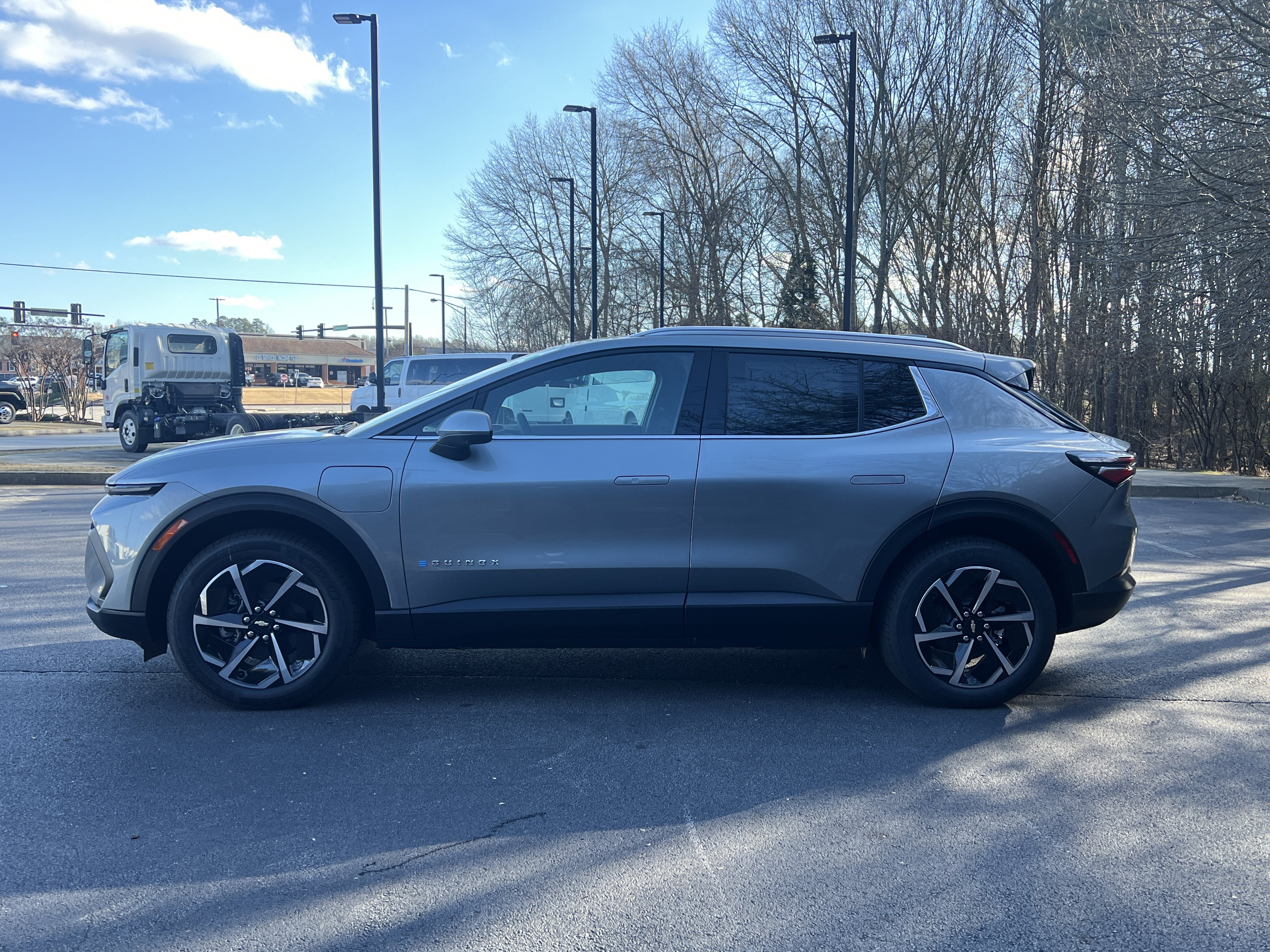 New 2026 Chevrolet Equinox EV LT AWD/4WD image 6