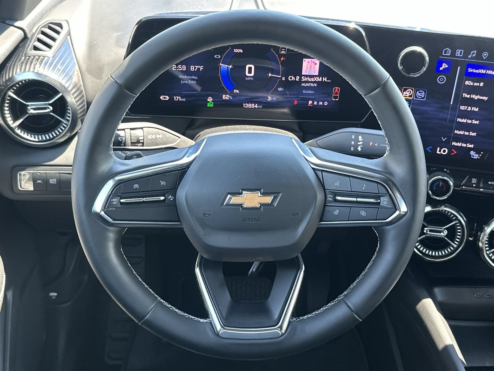 Used 2024 Chevrolet Blazer EV LT AWD/4WD image 19