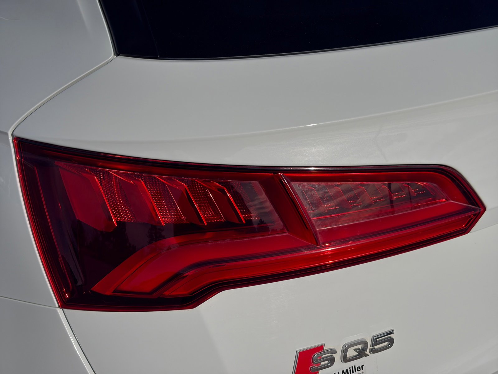 Used 2020 Audi SQ5 Premium Plus w/ Premium Plus Package image 19