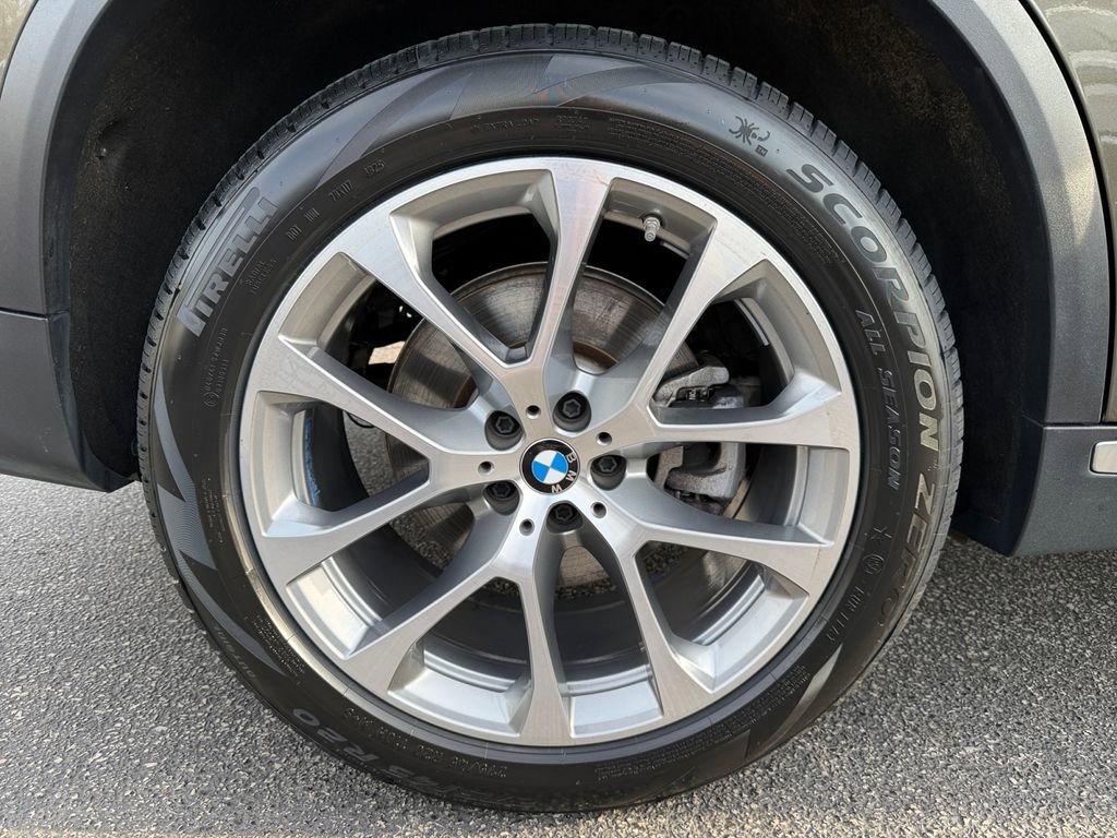 Certified 2026 BMW X5 xDrive40i w/ Premium Package image 17