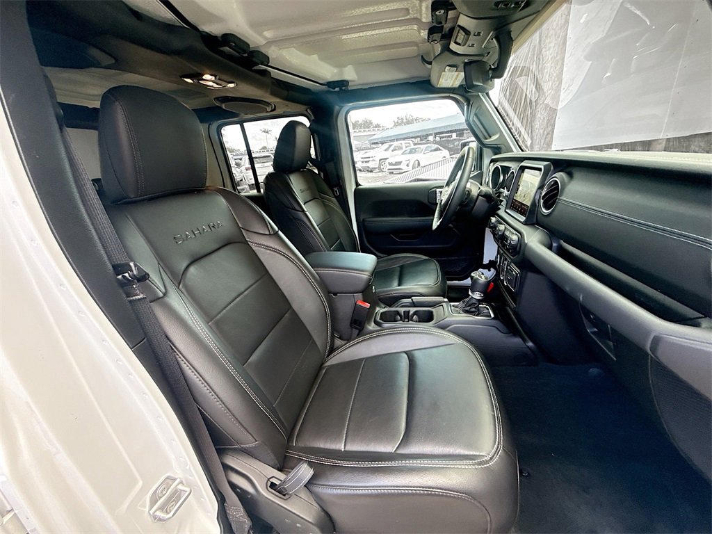 Used 2023 Jeep Wrangler Unlimited Sahara w/ Cold Weather Group image 31