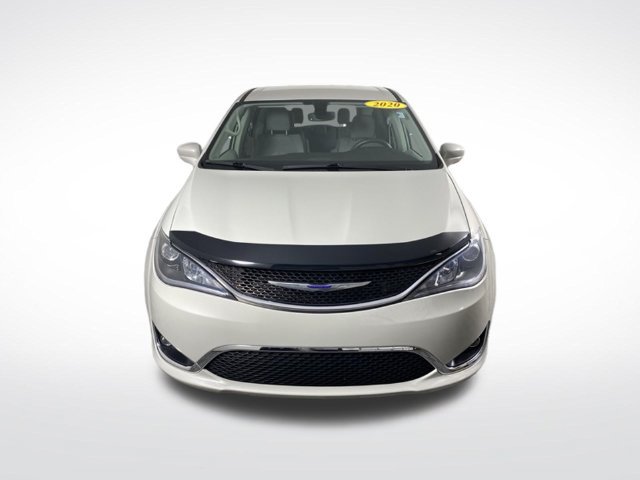 Used 2020 Chrysler Pacifica Touring w/ Cold Weather Group FWD image 12