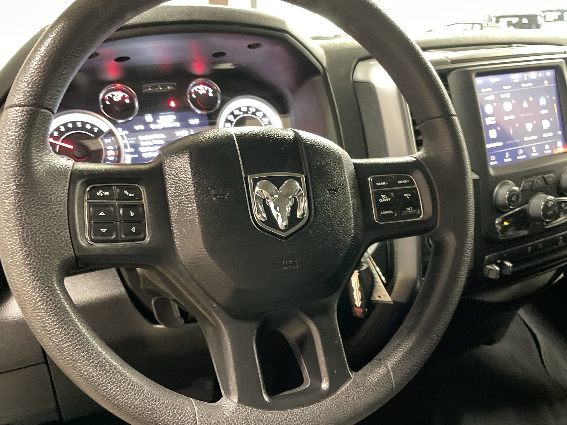 Used 2022 RAM 1500 Classic SLT w/ Electronics Group AWD/4WD image 16