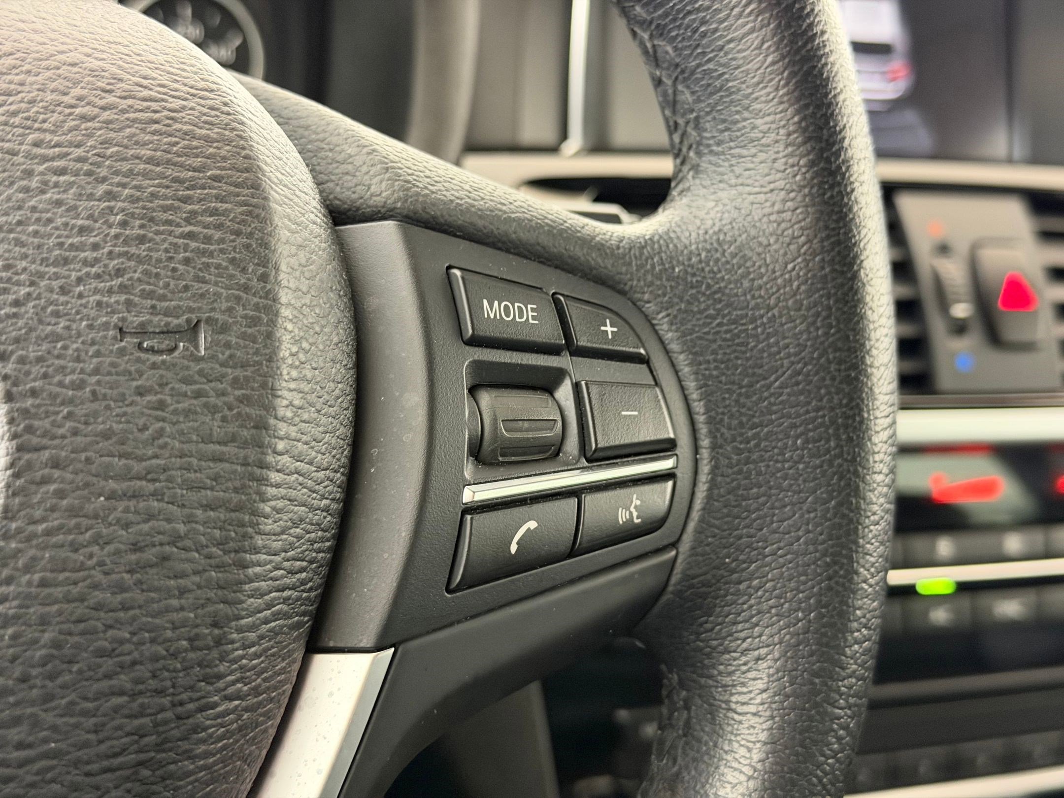 Used 2017 BMW X3 xDrive28i image 30