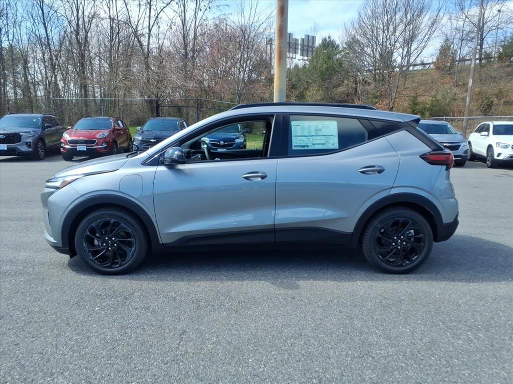 New 2027 Chevrolet Bolt RS w/ Technology Package FWD image 6