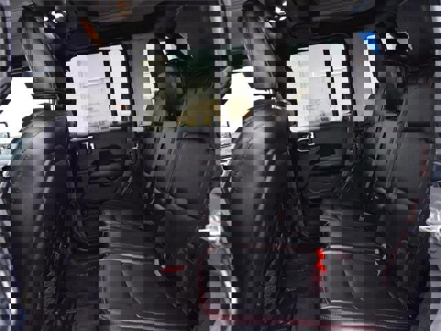 Used 2023 Jeep Wrangler Unlimited Rubicon w/ Steel Bumper Group image 29