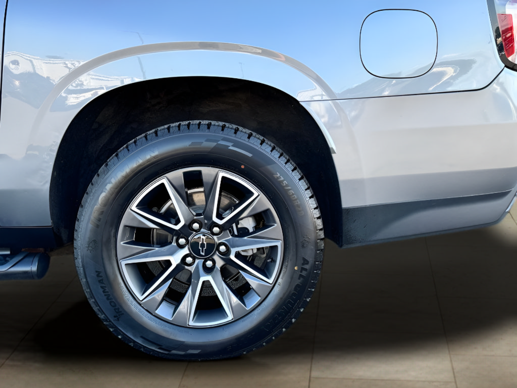 Used 2022 Chevrolet Suburban Z71 AWD/4WD image 38