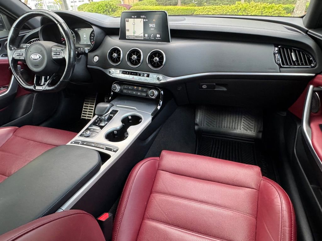 Used 2018 Kia Stinger GT2 AWD/4WD image 23
