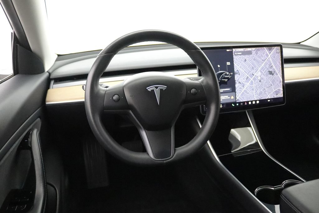 Used 2019 Tesla Model 3 Standard Range RWD image 16