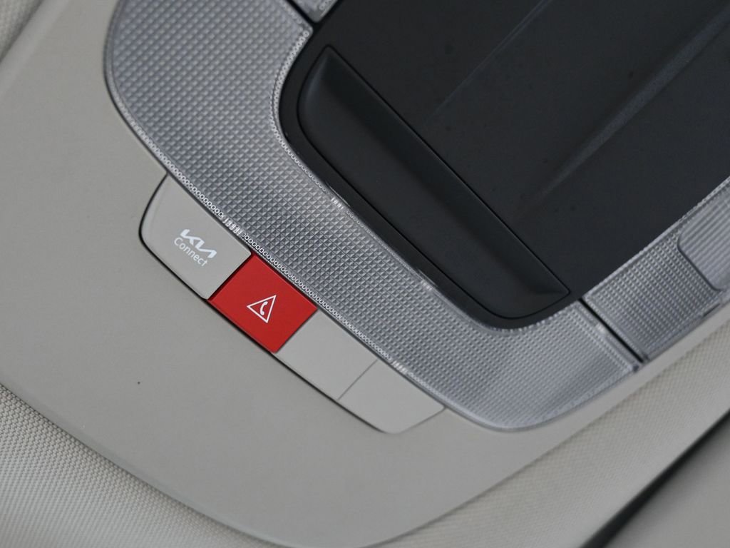 Used 2024 Kia Sportage EX image 21