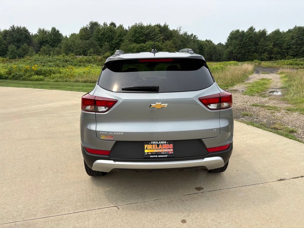 Used 2023 Chevrolet TrailBlazer LT FWD image 8