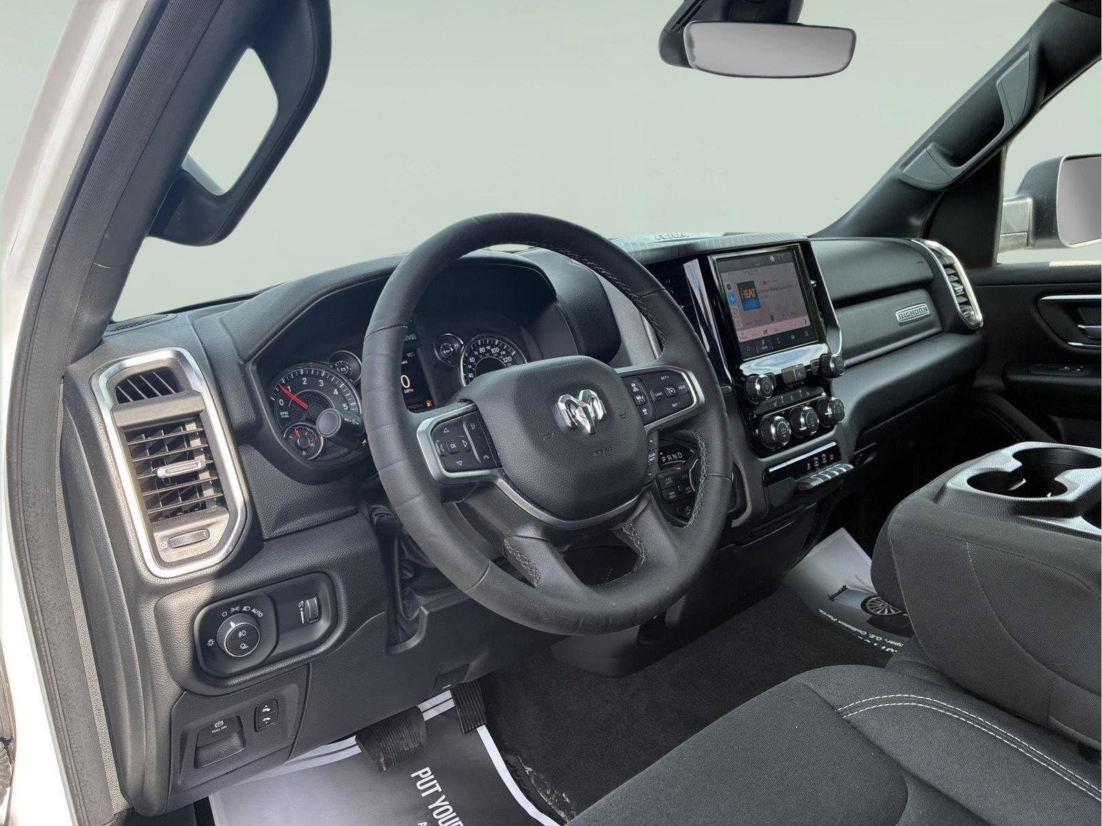 Used 2025 RAM 1500 Big Horn AWD/4WD image 19